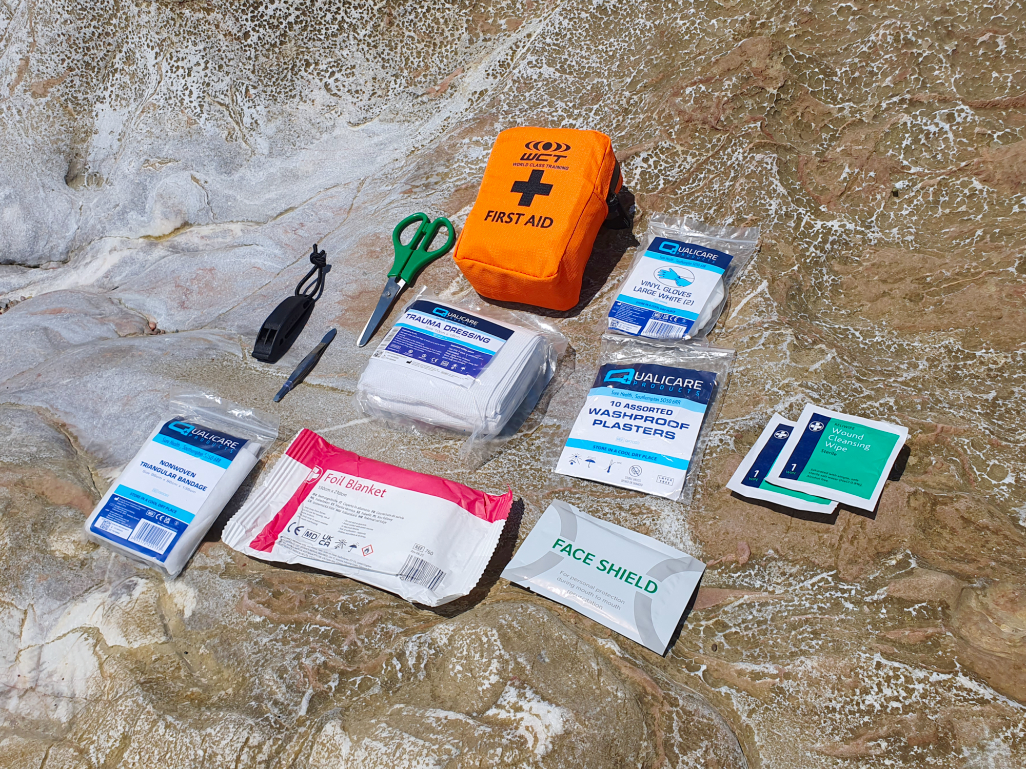 WCT Compact Outdoor First Aid Kit - Image 3